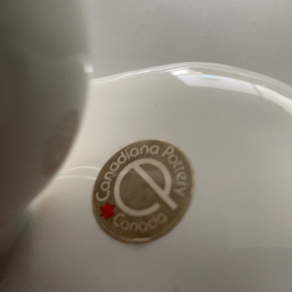 Canadian Pottery Duck Baby Duckling With Realistic Eyes - Picture 11 of 11